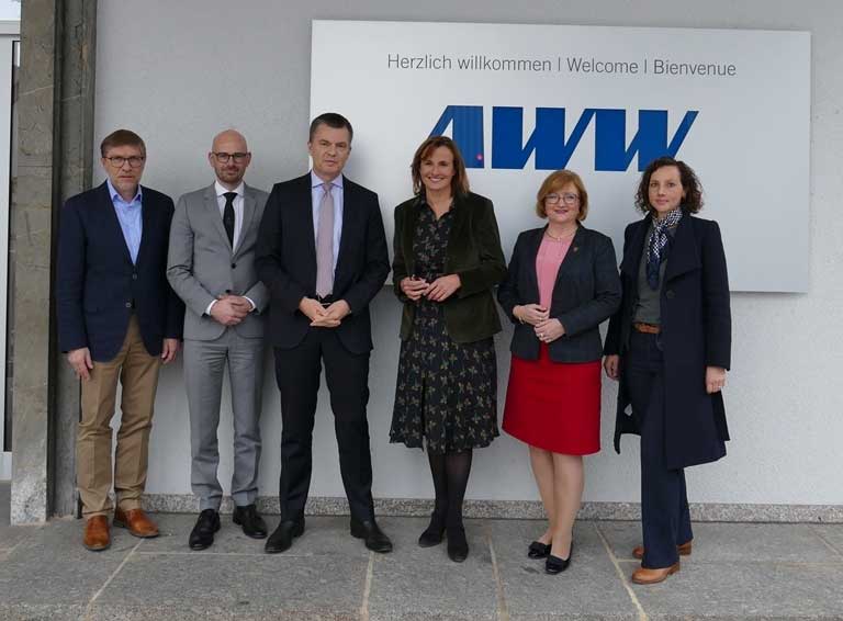 Politikerinnen zu Gast bei den Aluminiumwerken in Wutöschingen