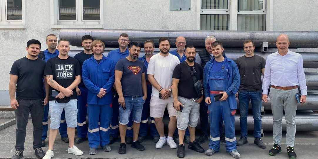 Ein Jahr unfallfreies Arbeiten in der Bolzengießerei Wir gratulieren dem gesamten Team der Bolzengießerei für diese herausragende Leistung ganz herzlich.